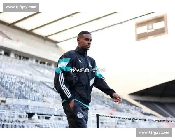 5000 万镑!纽卡敲定巴黎前锋拉莫斯,沙特资本再掀英超风暴 5000 万镑!纽卡敲定巴黎前锋拉莫斯,沙特资本再掀英超风暴