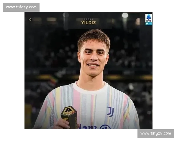 伊尔迪兹盛赞 C 罗:40 岁传奇仍是足坛巅峰标杆 伊尔迪兹盛赞 C 罗:40 岁传奇仍是足坛巅峰标杆